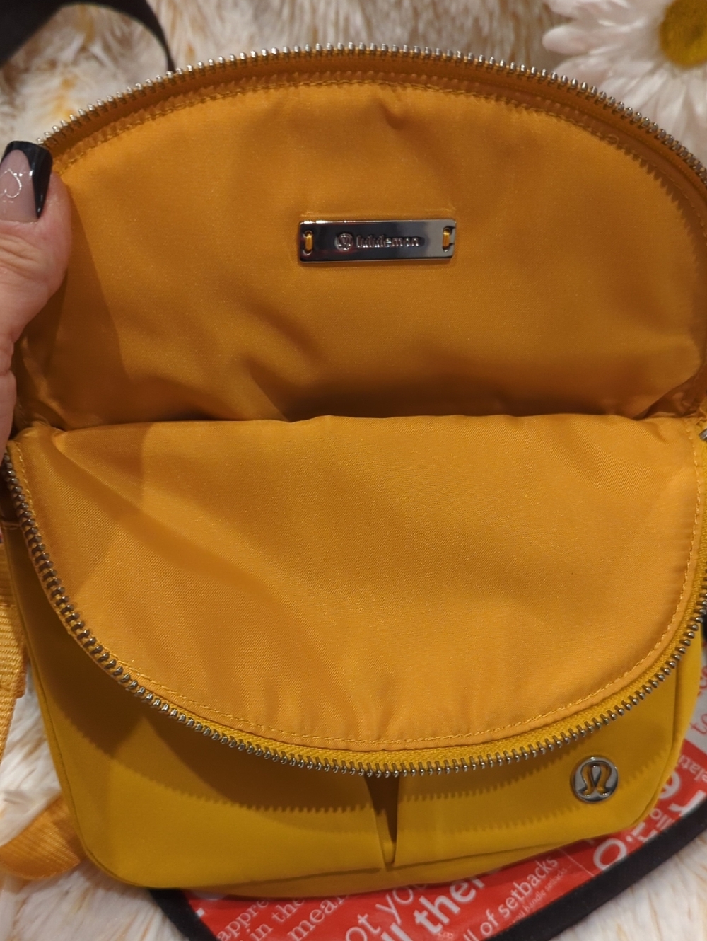 โค๏ธ๐Lululemon All Night Festival Bag *MicroGold Spice (First Release)๐โค๏ธ - Picture 8 of 12